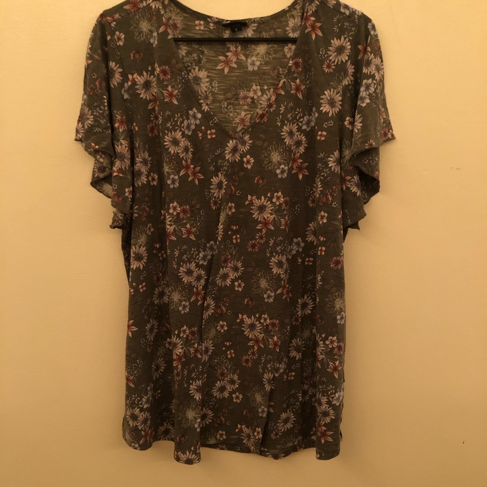Torrid V-Neck Floral Tee